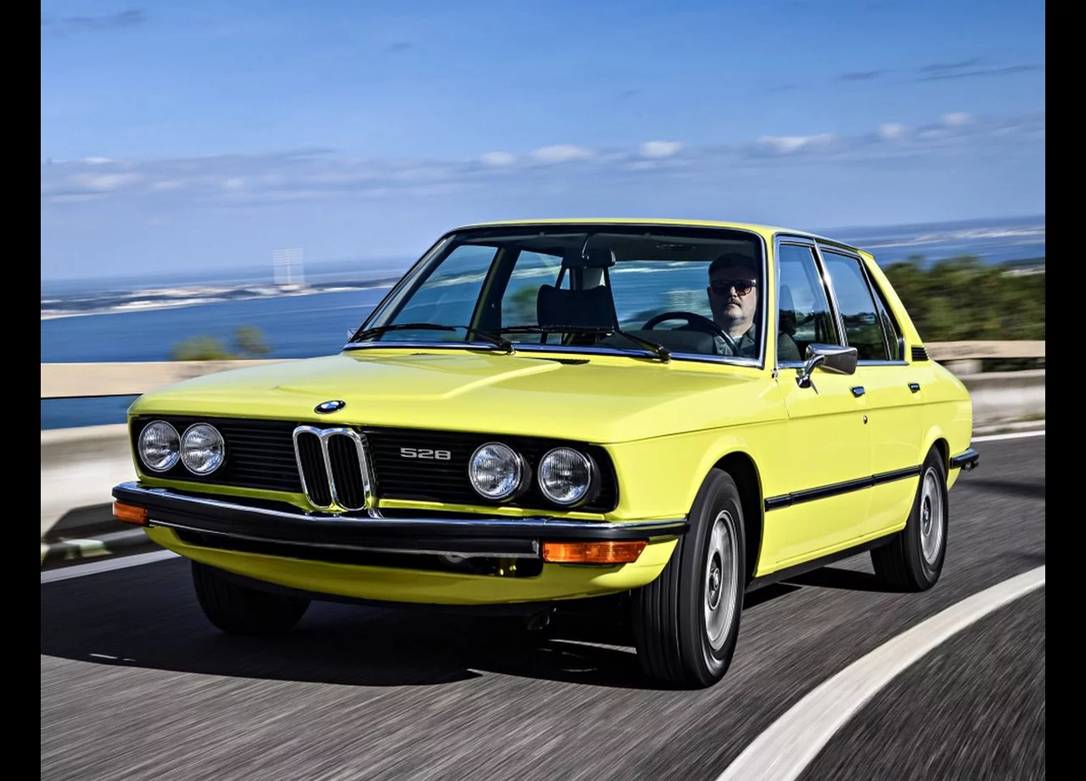 BMW 5-Series E12