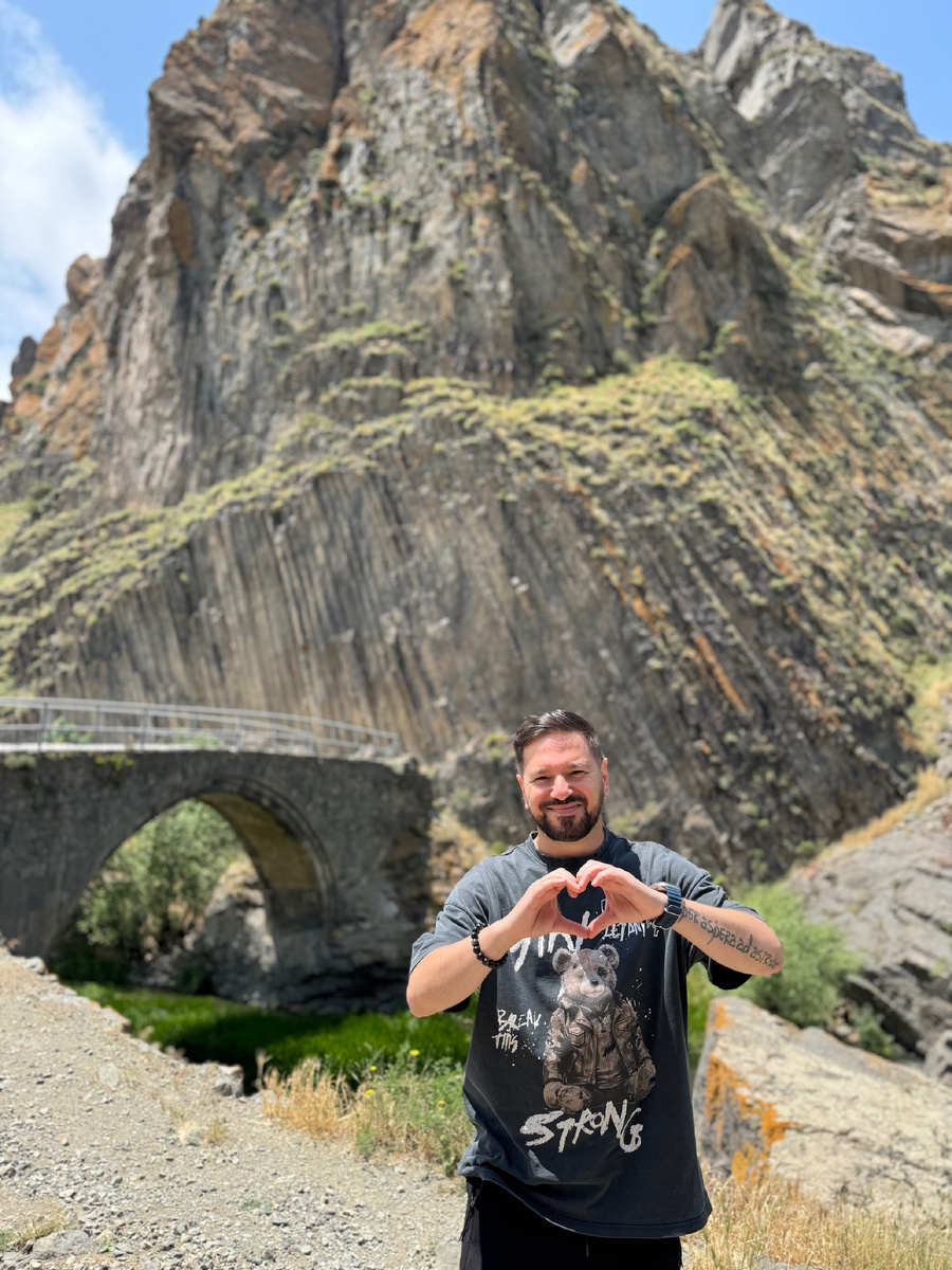 Артур Базинян - Мост Мелика Танги Армения 