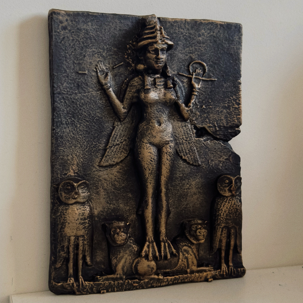 Алтарная статуэтка Иштар.