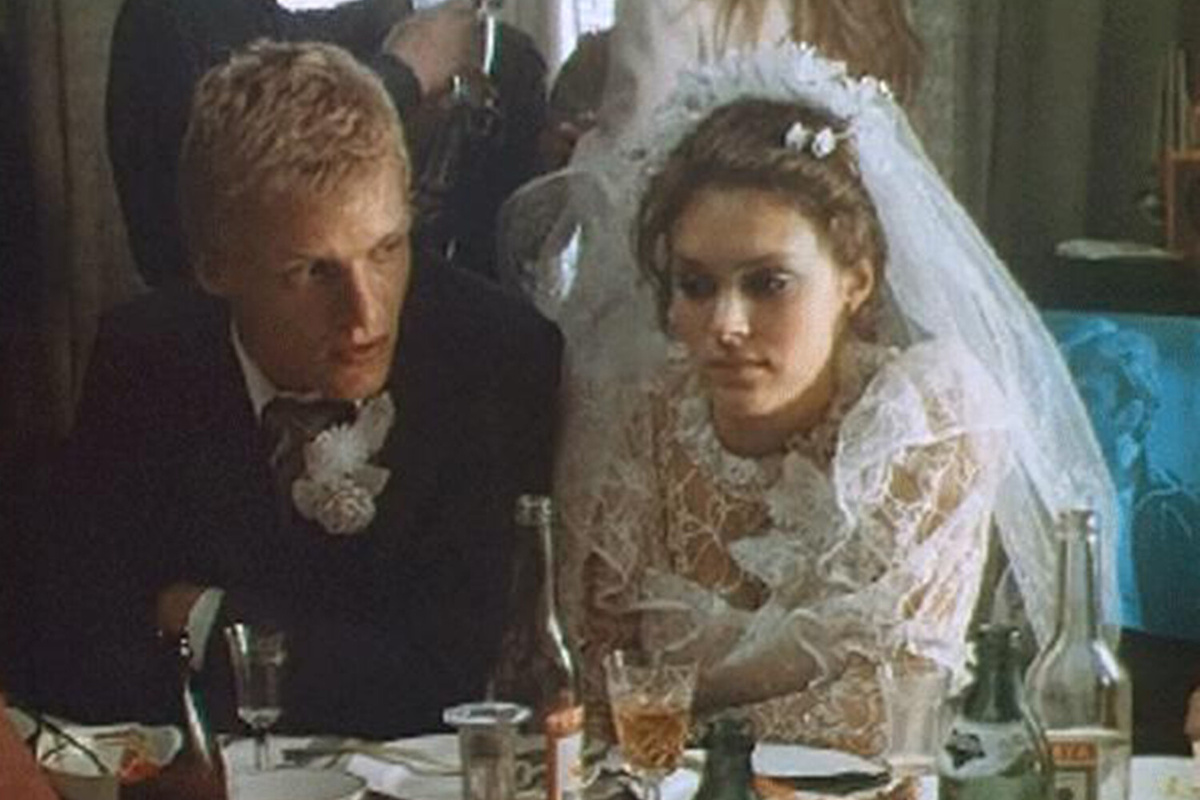 Актриса Марина Могилевская в роли Любы в фильме "Распад" (1990) ©Киностудия им. А.П. Довженко   📷