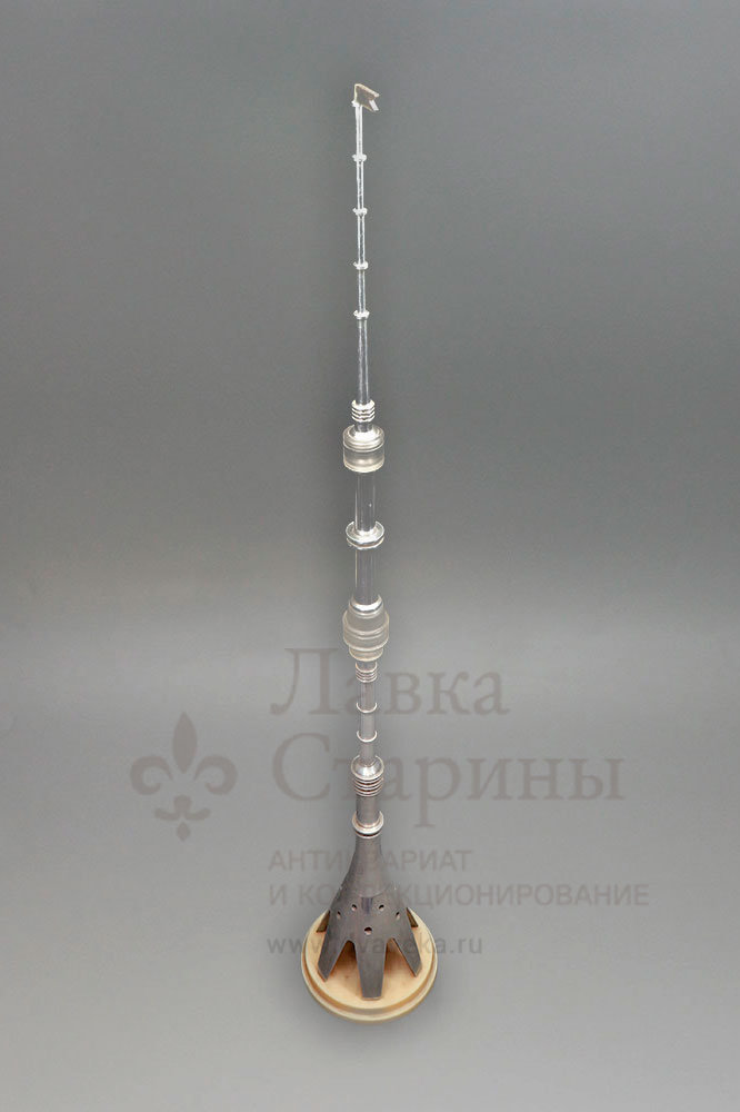 Большая высокая модель, сувенир «Останкинская телебашня», алюминий, СССР, 1970-е. Фото с нашего сайта dvaveka.ru