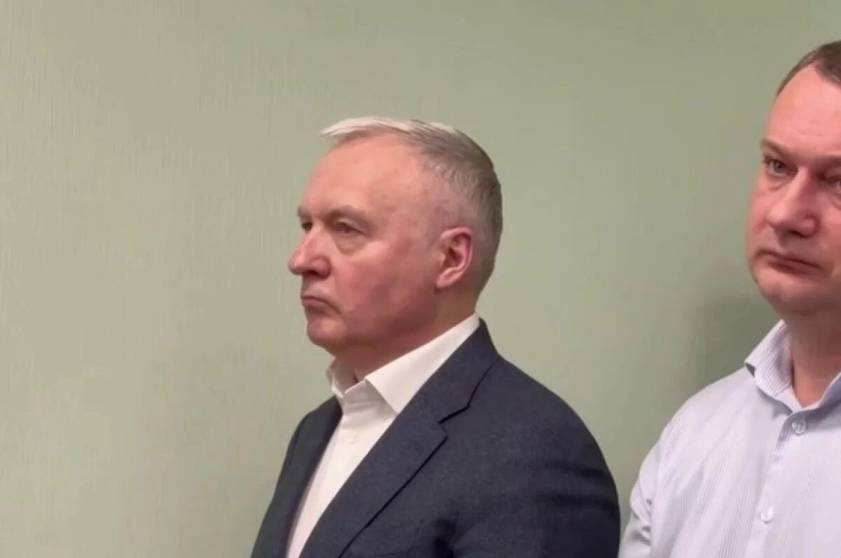    Юрий Лапшин.