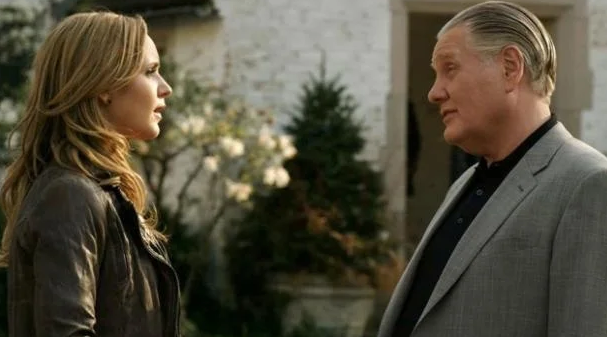 Фрагмент из сериала "Доктор мафии"