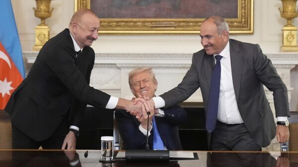    © AP / Mark Schiefelbein