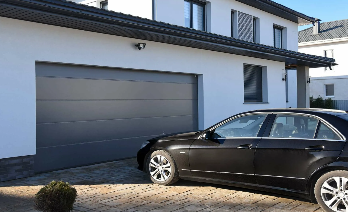 Секционные ворота для гаража