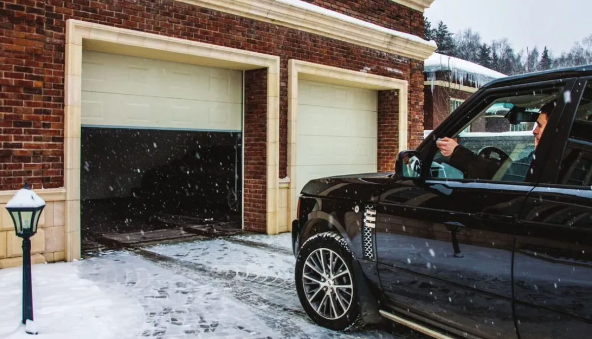 Подъемные ворота