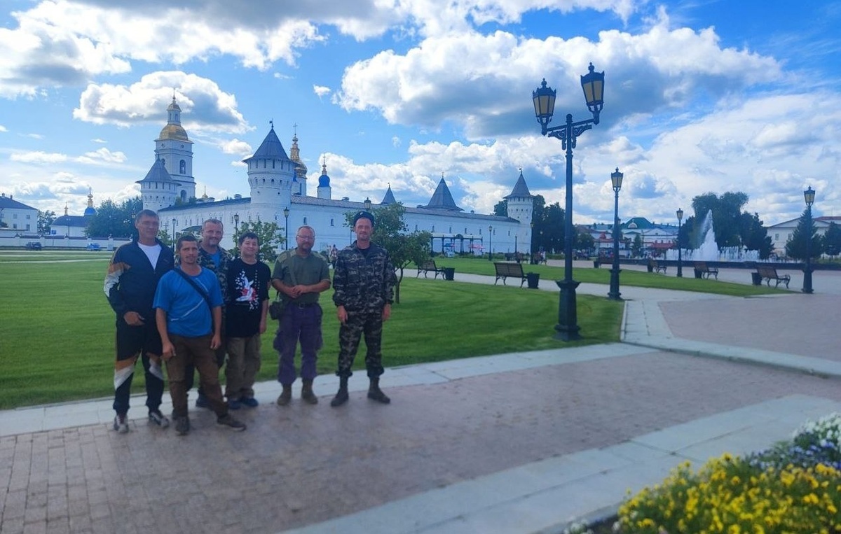    Участники экспедиции в Тюменской области  Личный архив Сергея Попова