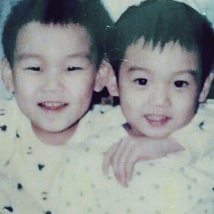 Чонгук с братом
