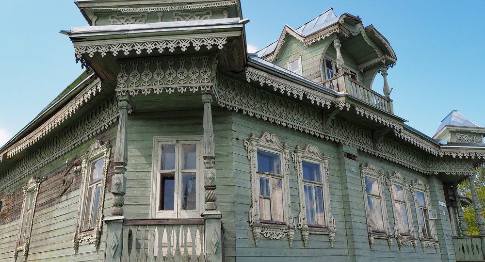 По дороге в Углич. Заозерье, где "дом со щуками".