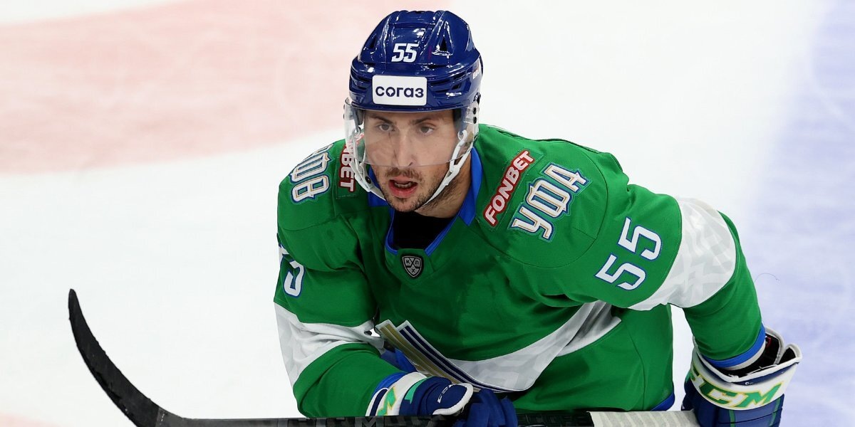 https://matchtv.ru/hockey/matchtvnews_NI1828045_Igrok_Salavata_Julajeva_Khmelevskij_Tazhelo_gulat_v_Ufe_kogda_valit_sneg_Ja_zhe_kalifornijskij_paren_privyk_k_magkomu_klimatu