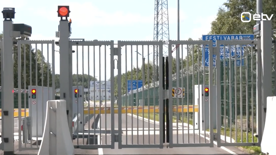    Раздвижные ворота на границе Эстонии и РФ в пункте пропуска Лухамаа. Снимок с видео. Автор фото: ETV