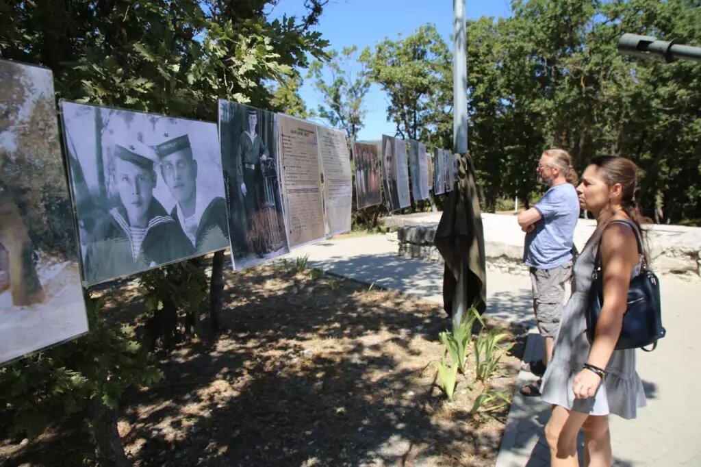 Листайте вправо, чтобы увидеть больше изображений