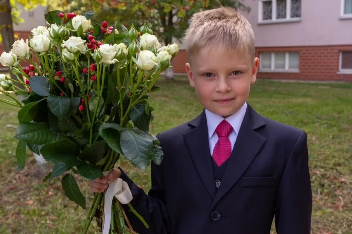    Ежегодно стоимость цветов к 1 сентября повышается, и нынешний День знаний не станет исключением.