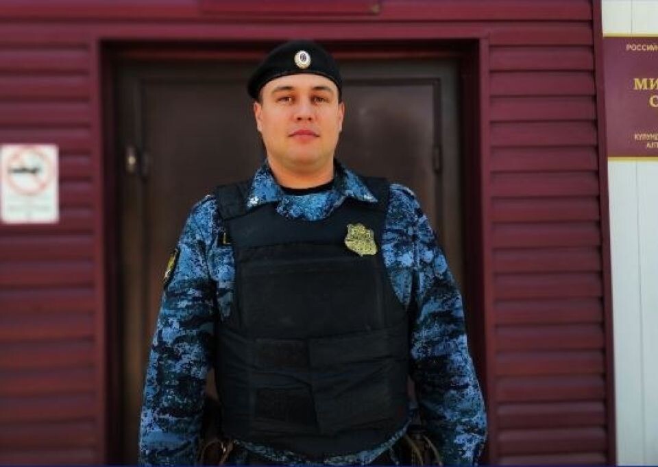    Судебный пристав Андрей Галкин. Источник: ФССП России по Алтайскому краю