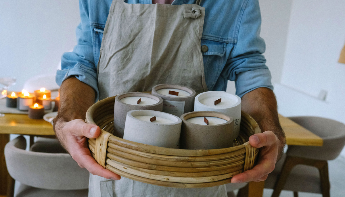 Вся этапы нашей работы проходят вручную в нашей мастерской на Васильевском острове