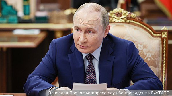     Фото: Вячеслав Прокофьев/пресс-служба президента РФ/ТАСС   
 Текст: Валерия Городецкая