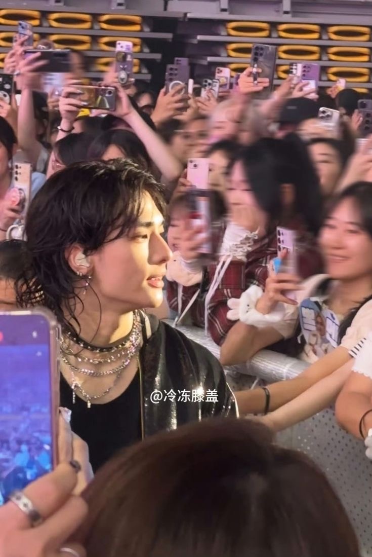 Он - пример того, как можно оставаться верным себе, быть талантливым и при этом не терять человечность.