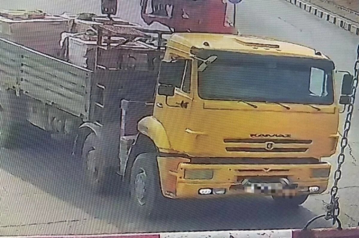   Старому мосту в Астрахани угрожают грузовики