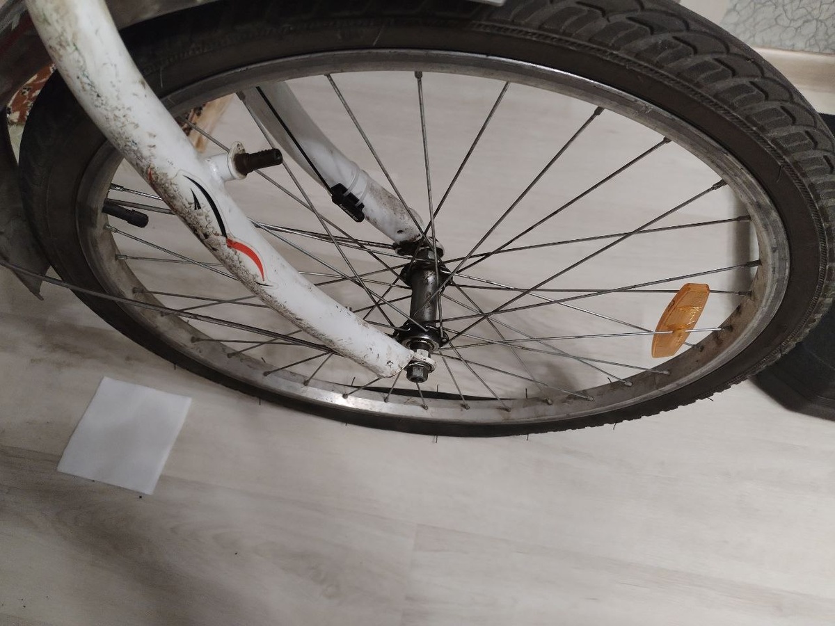 ...оно полностью село на обод. Источник: фото автора