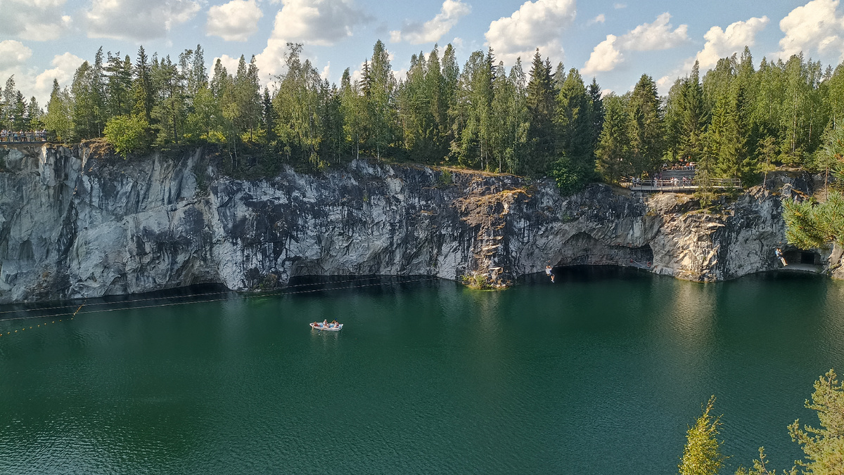 Горный парк "Рускеала" в Карелии