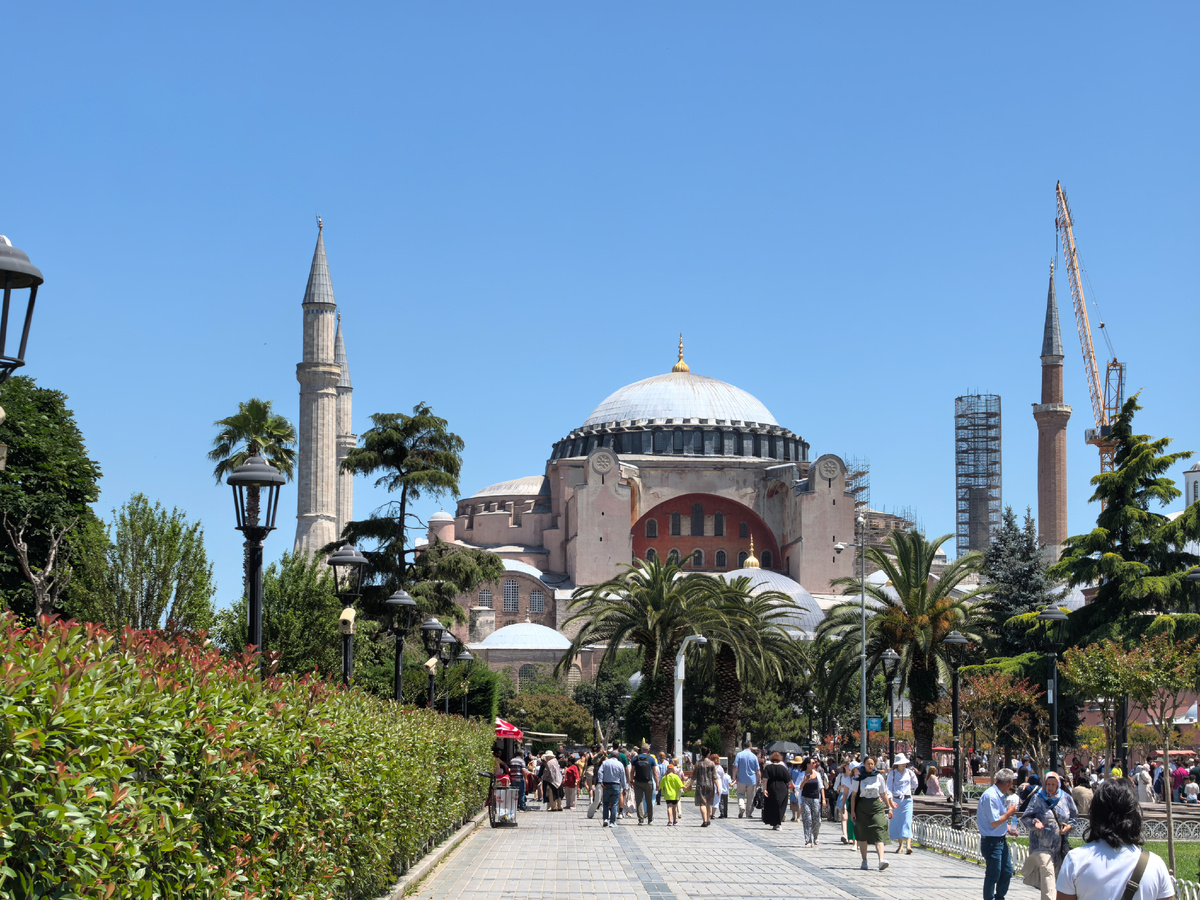 Айя-София со стороны площади Султанахмет