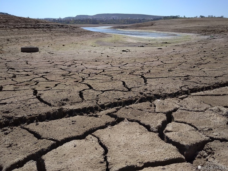    Курортам Крыма ограничили подачу воды