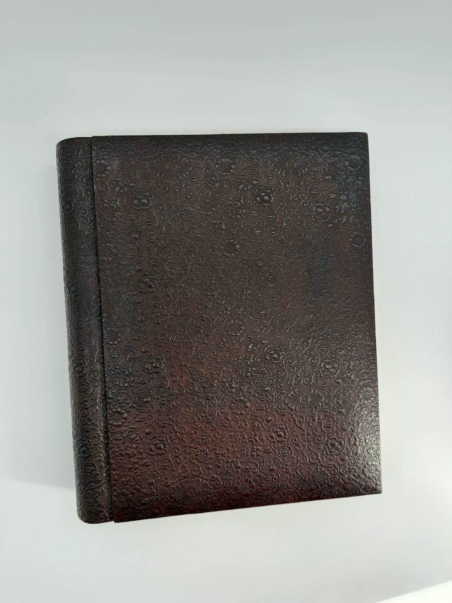 Ретро фотоальбомы под уголки от мануфактуры Тезоро