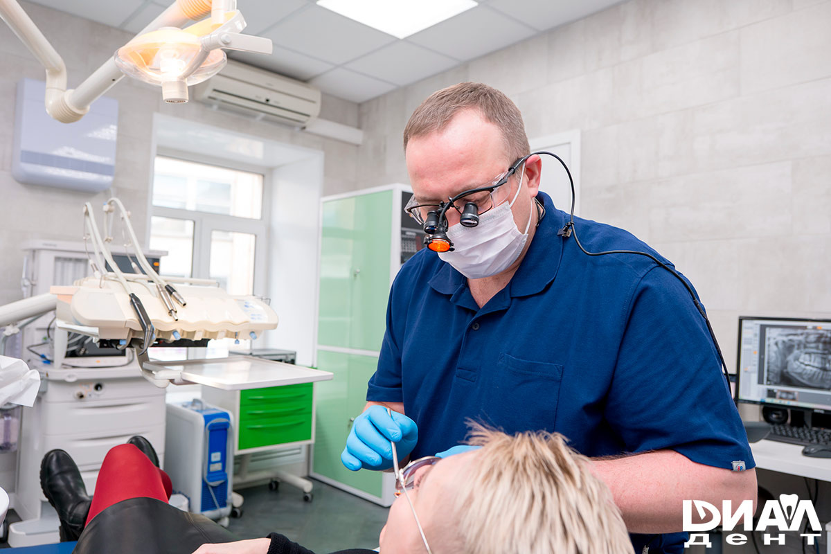 Стоматолог-ортопед Иваньков Александр Сергеевич