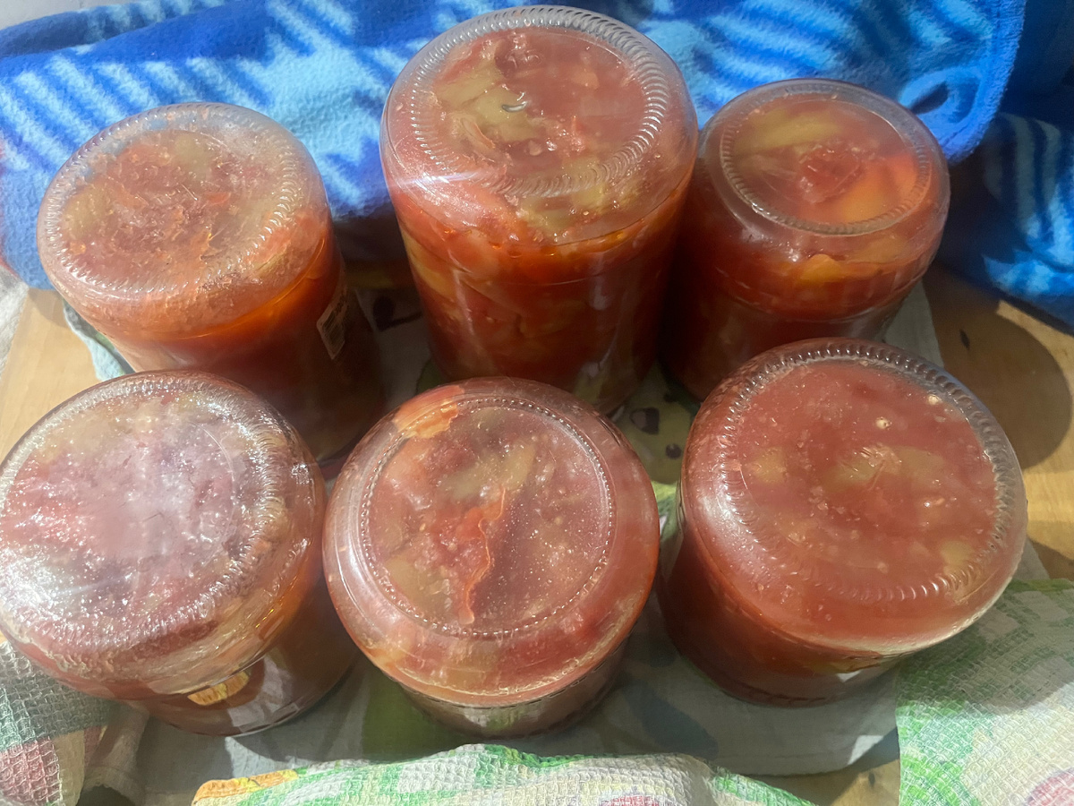 Вышло 6 банок