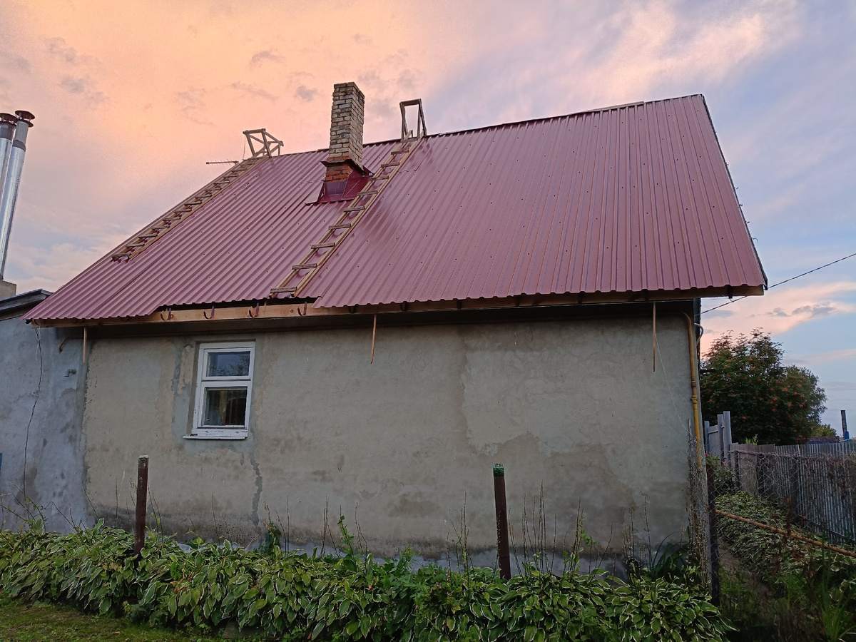 Первый скат кровли завершён