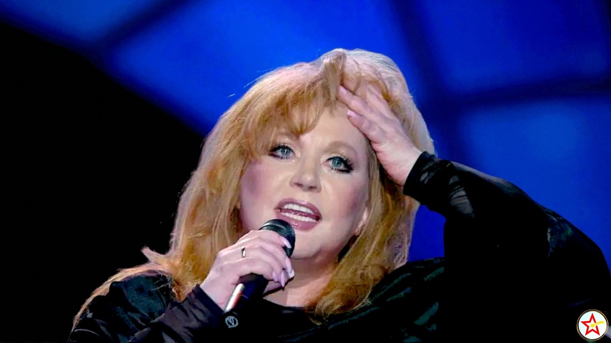 Алла Пугачева провела концерт в Юрмале и выглядела уставшей