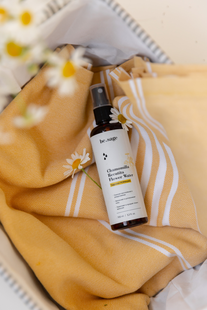На фото: гидролат Ромашка be.sage