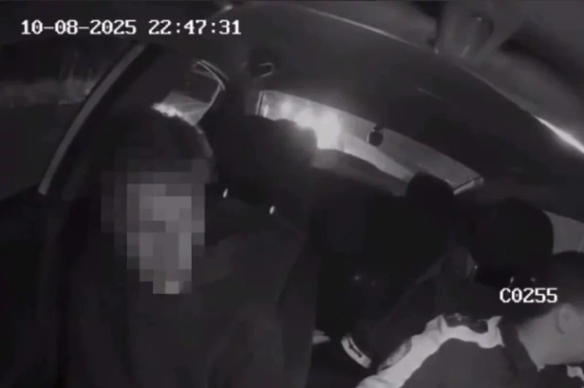    В Красноярске пьяный лихач врезался в машину ДПС