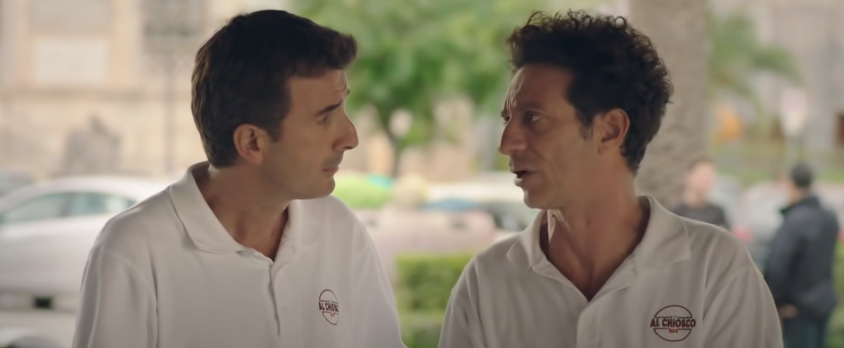 Кадр из фильма "Закону тут не место"