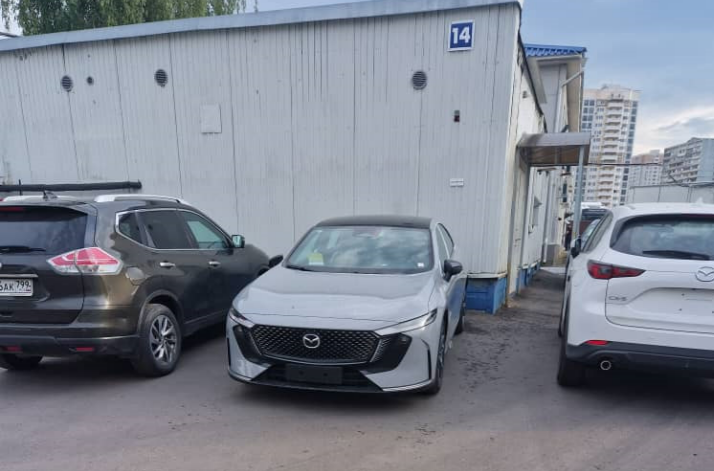 Вот она красотка, стоит жден владельца