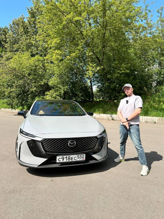 Блондин в образе