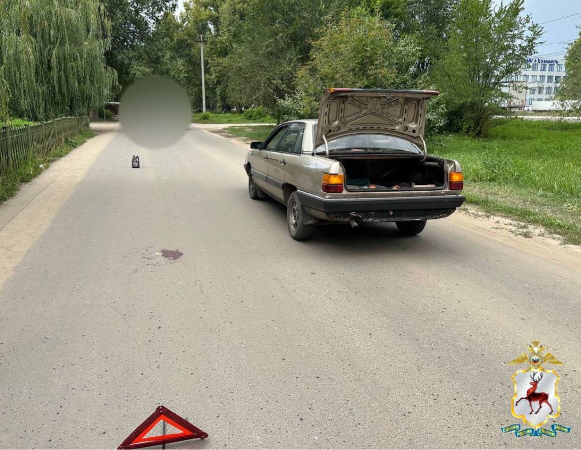    19-летний водитель Audi наехал на 8-летнюю девочку, которая перебегала проезжую часть