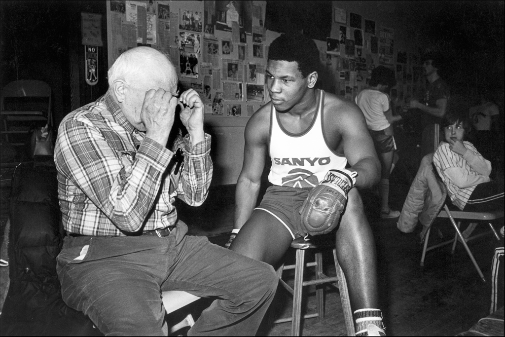 Д'Амато учит молодого Тайсона верить в себя и в свои навыки