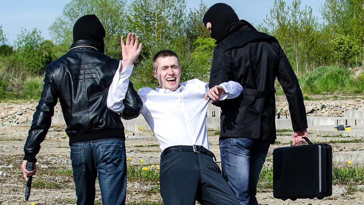 Черные коллекторы от МФО: чем опасны и как противостоять им?