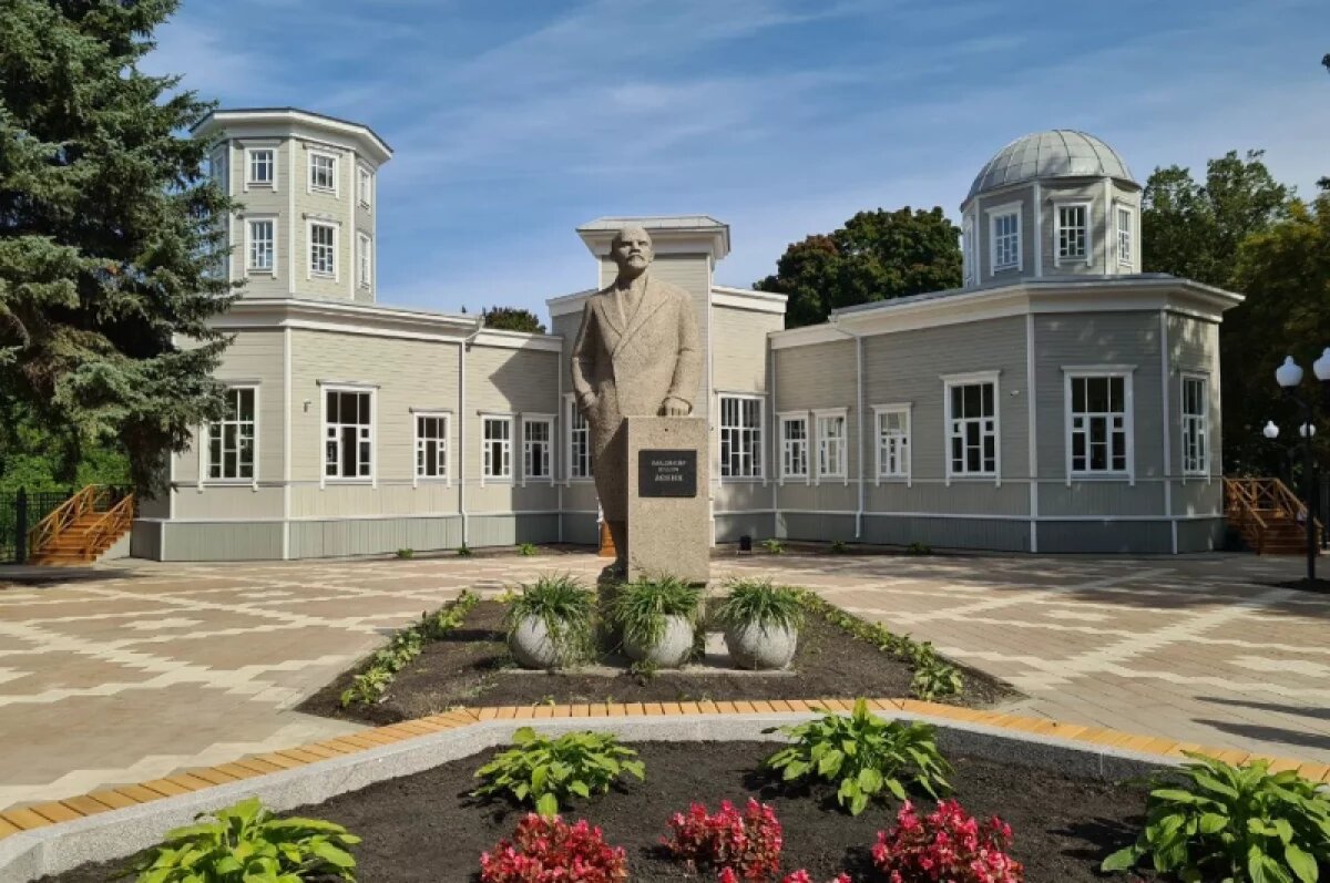    «Интурист» не с ними.