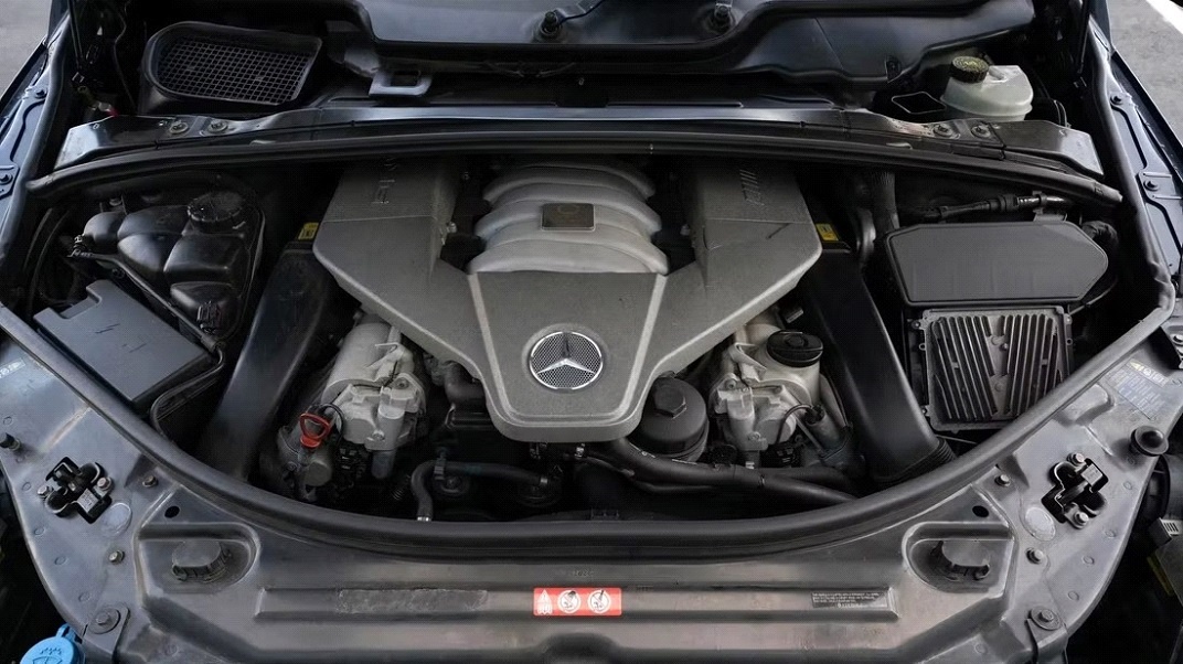 Моторный отсек
