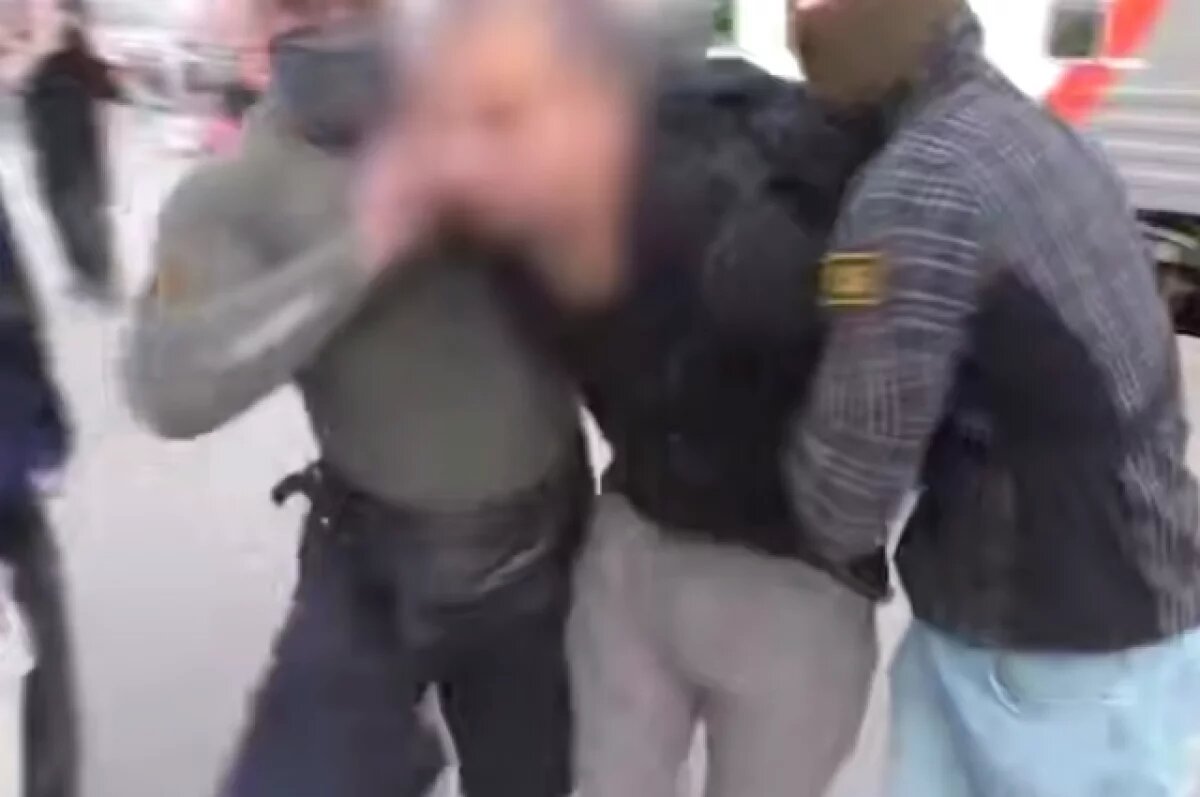    ФСБ показала, как задерживали россиянина, желавшего уйти на СВО ради ВСУ