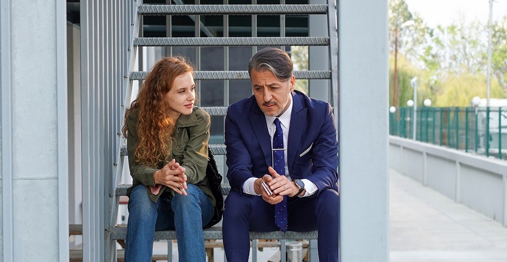 Диджле и Кырач. Кадр из сериала "Позвоните моему агенту"