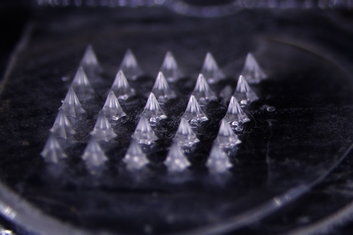 Пластырь с микроиглами Daewoong Therapeutic (Daewoong Pharmaceutical)