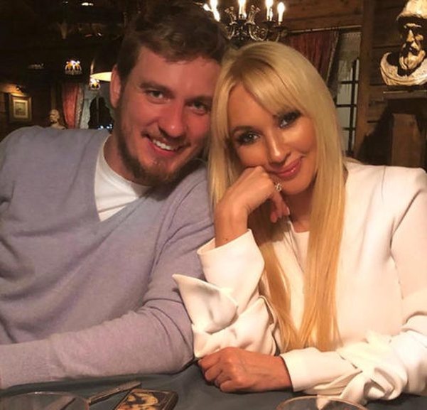    Лера Кудрявцева с мужем. Фото: ТВЦ