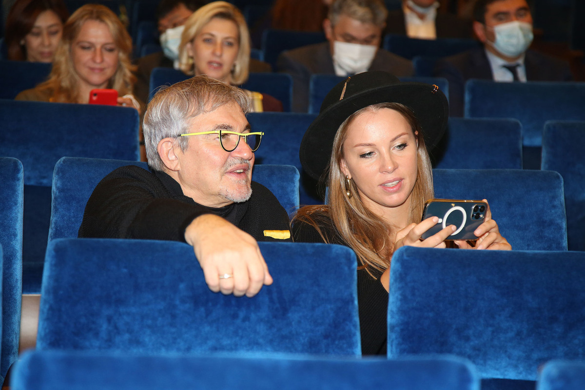 Дмитрий Дибров с женой Полиной