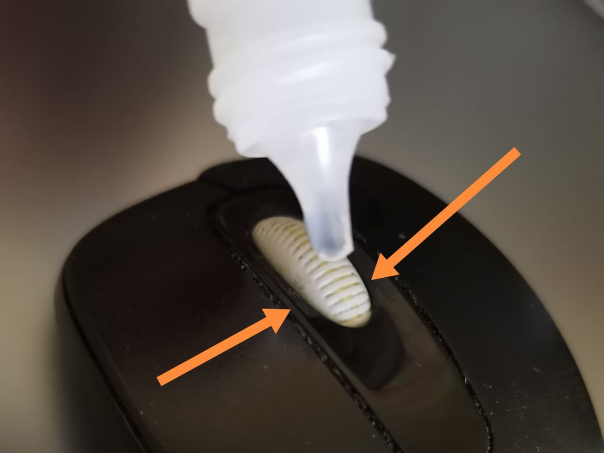 Заедает колесико прокрутки мышки