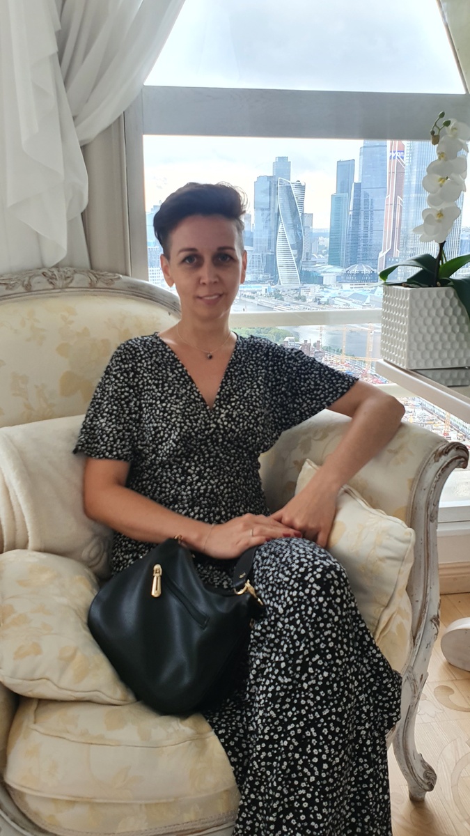 Это я на свадьбе без условий по наряду