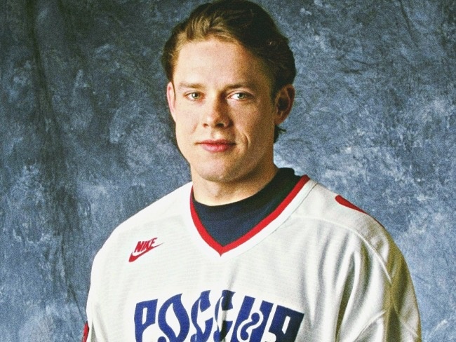 В 2005 году, в возрасте 32 лет, Павел завершил карьеру