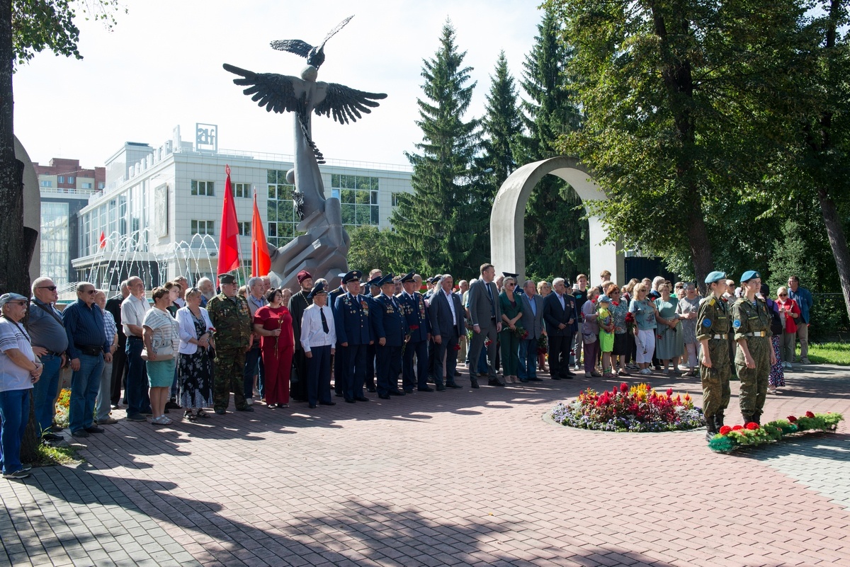 https://rsva54.ru/news.php?id=1755076942
